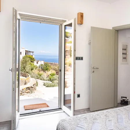 Villa Black Tower